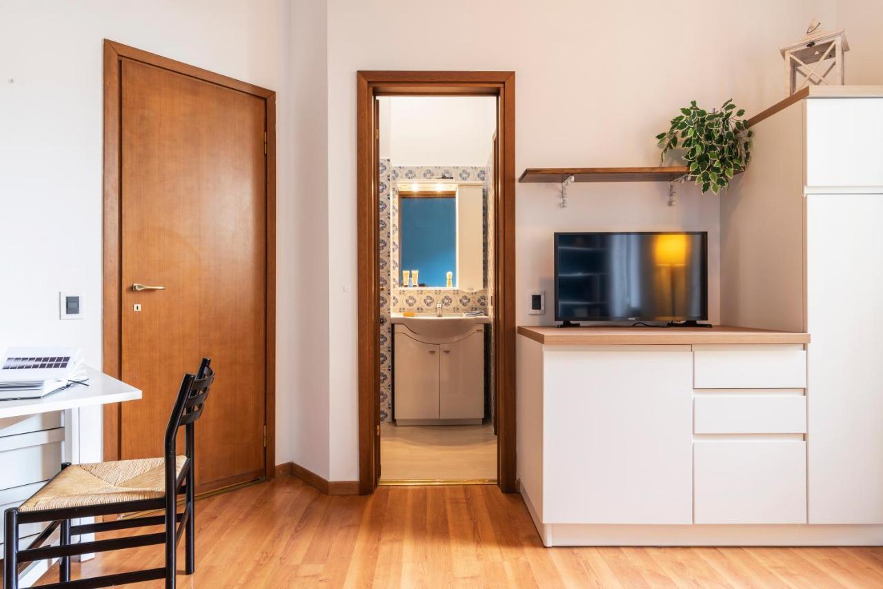 Casa Blu Flexyrent Apartment Wifi - No Ac Mediolan Zewnętrze zdjęcie